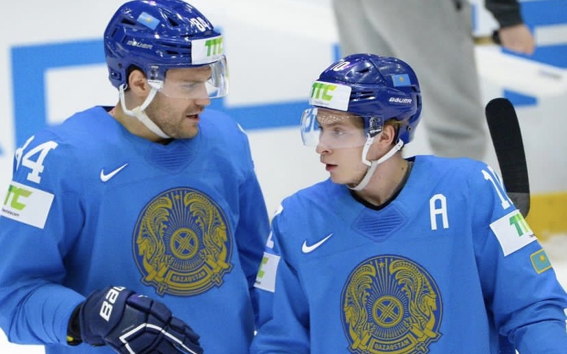 Юношеская сборная по Казахстану по хоккею вновь побед