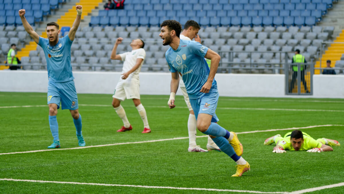 Астана побеждает в центральном туре