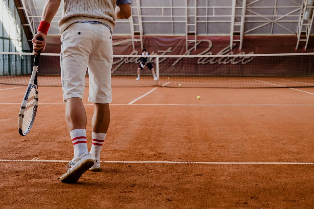 как правильно играть в теннис