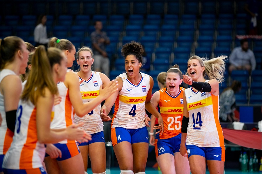 Сборная Нидерландов — первый полуфиналист Евро-2023 по волейболу среди женщин