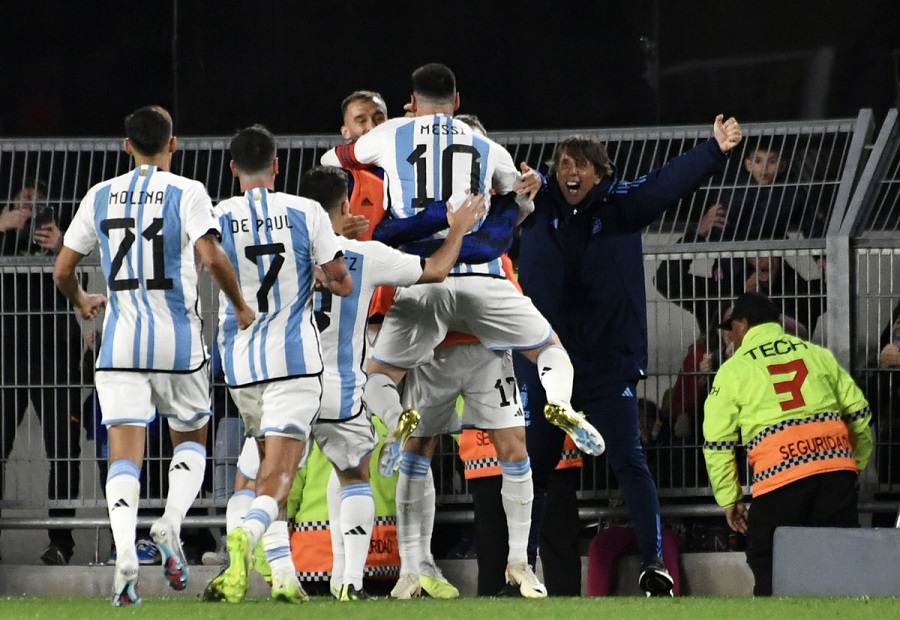 Гол Месси принес победу сборной Аргентине