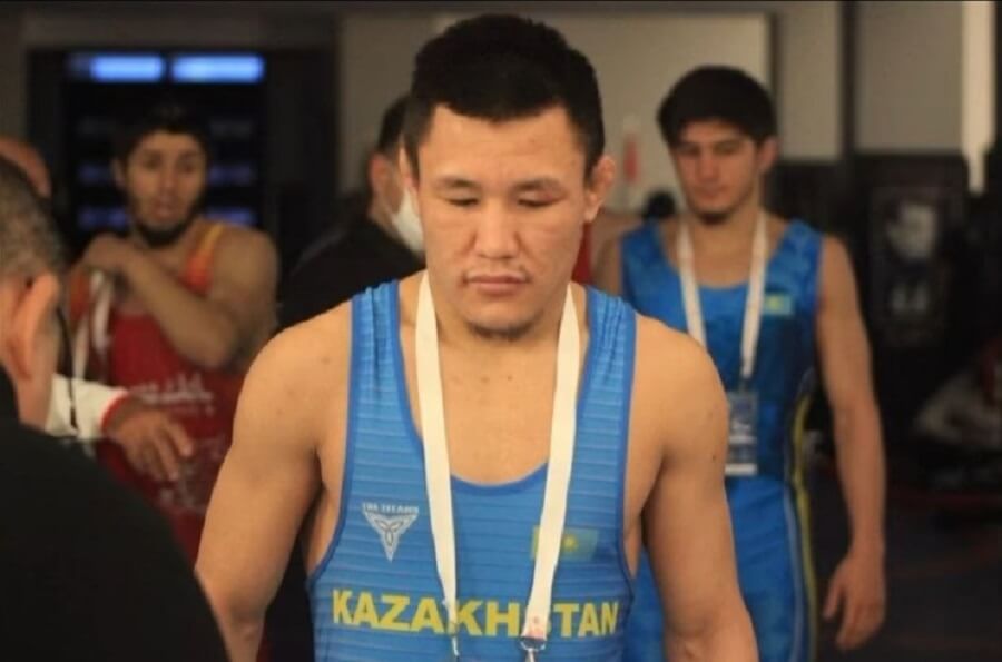Мейрамбе Каратбай поборется за бронзу ЧМ и лицензию на Олимпиаду