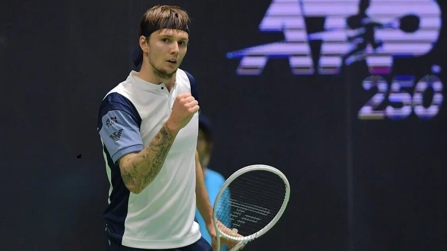 Александр Бублик вышел в финал ATP-250 в Антверпене