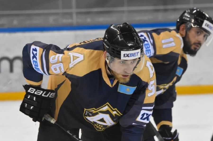 ХК "Хумо" в гостях обыграл ХК "Алматы"