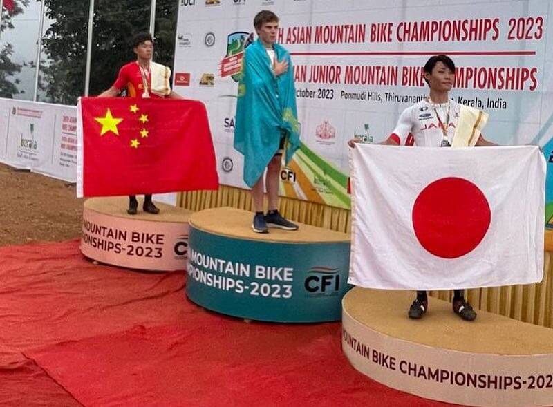 Егор Карасёв стал победителем на чемпионате Азии по маунтинбайку