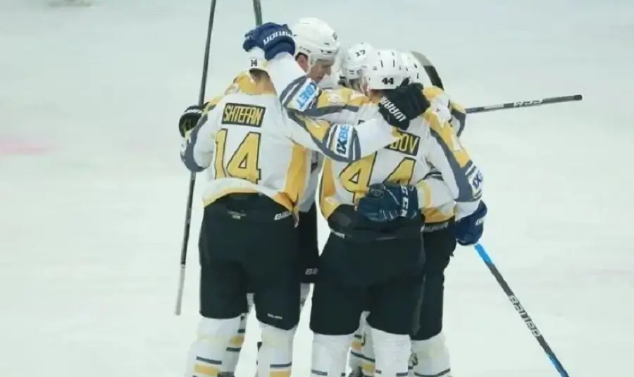 ХК "Алматы" обыграл ХК "Бейбарыс"