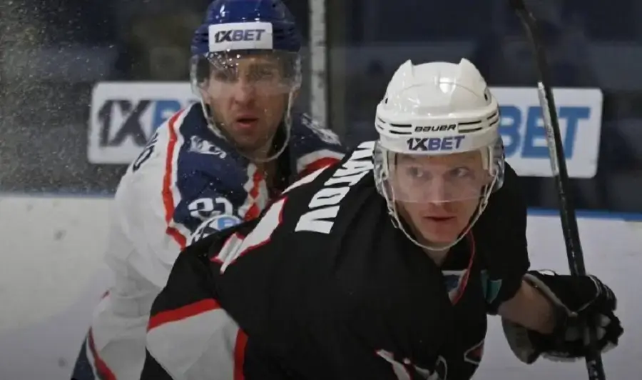 ХК "Кулагер" с минимальным счетом обыграл ХК "Горняк"