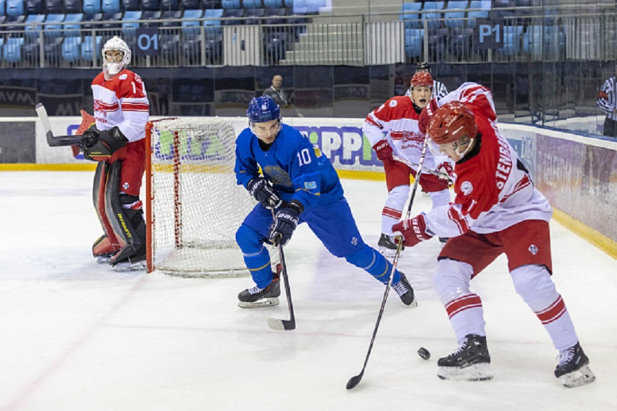 Сборная Казахстана обыграла Данию на чемпионате мира по хоккею