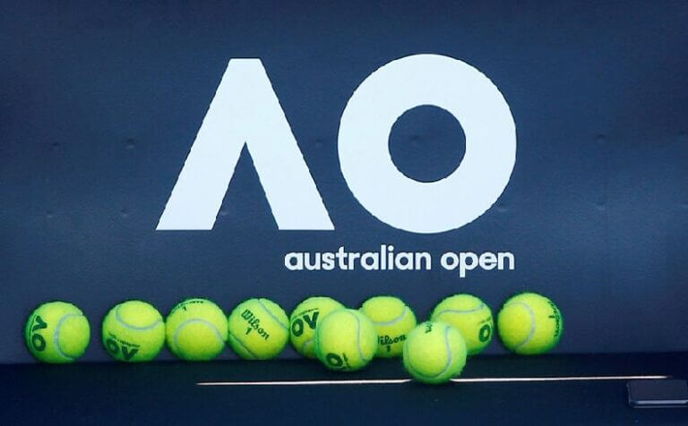 Надеемся на Рыбакину, любуемся Джоковичем. Что происходит на Australian Open 2024?