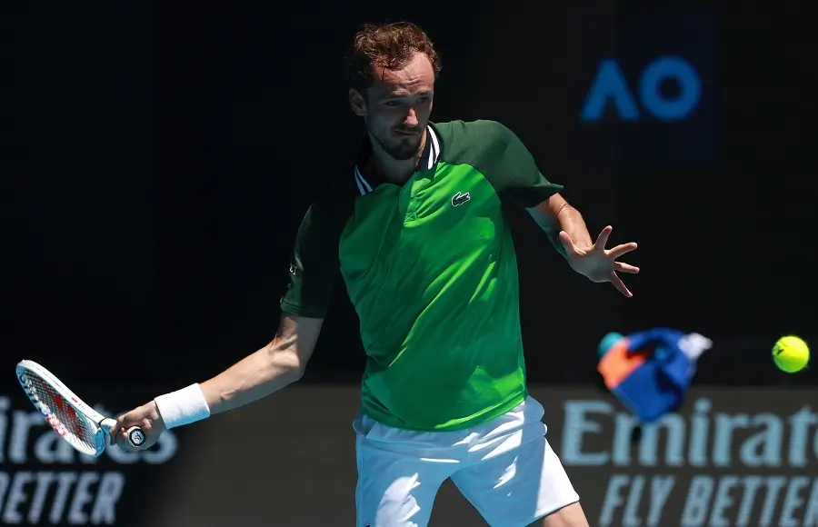 Даниил Медведев прошел во второй круг Austraalian Open на отказе соперника