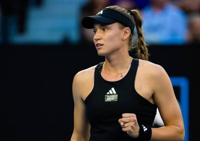 Елена Рыбакина стремится к игре на крупных кортах на Australian Open