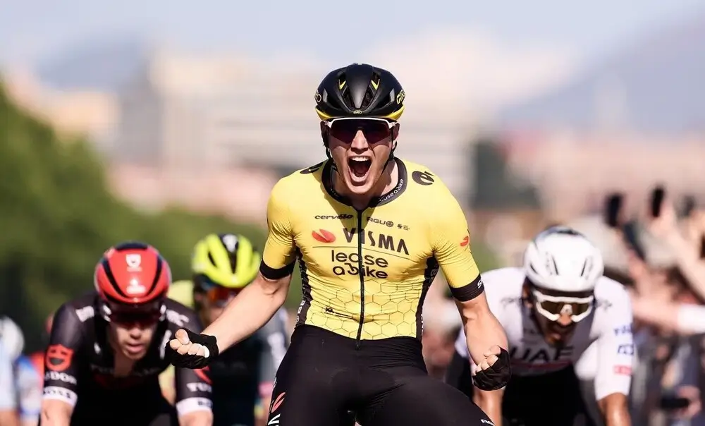 Улав Коэй одерживает победу на 9-м этапе Джиро д'Италия