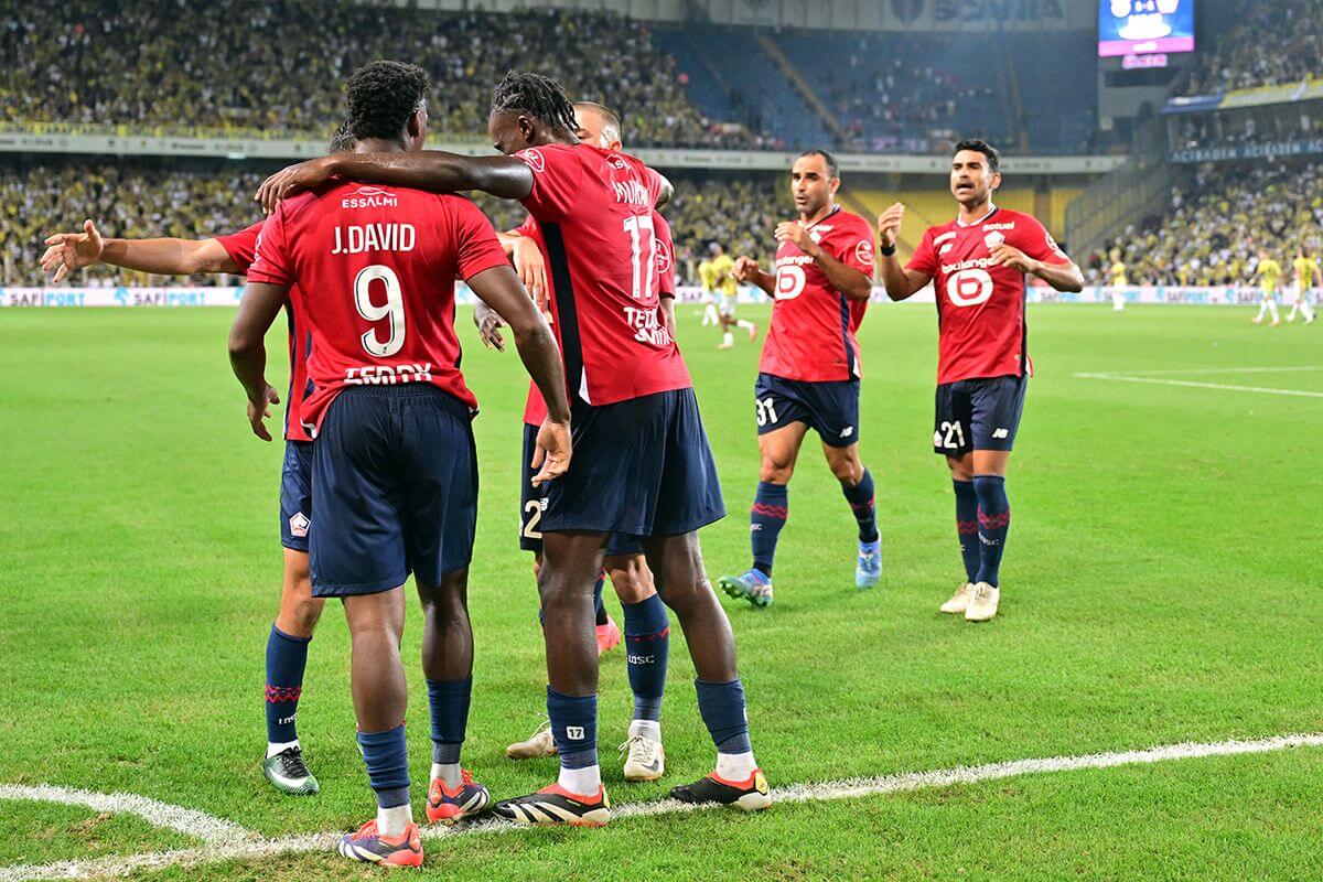 Fenerbahce v Lille UEFA Champions League