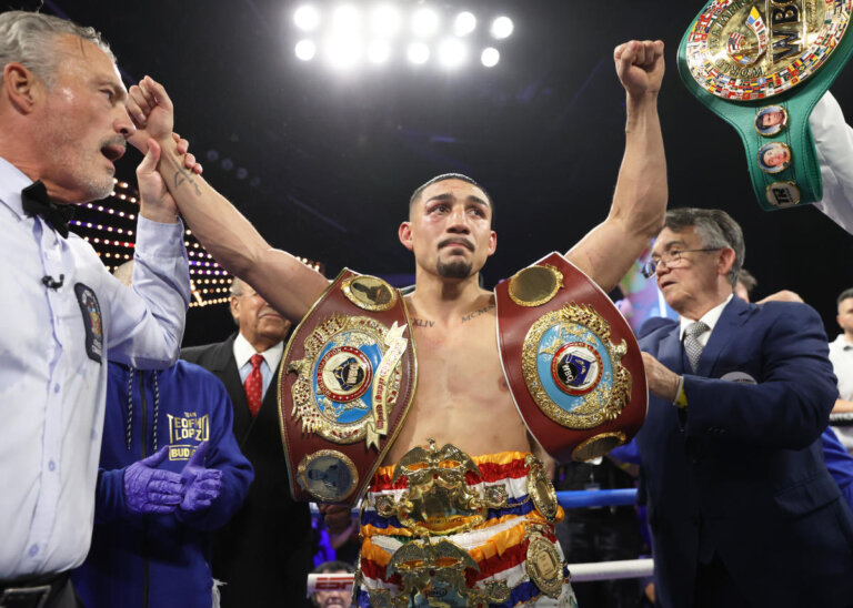 WBO чемпионы Лопес Бетербиев — Бивол реваншына болжам жасады