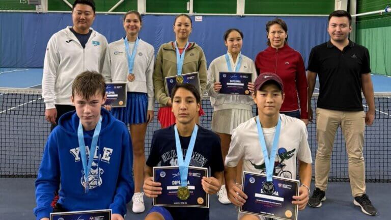 Ансар Ниеткалиев стал абсолютным чемпионом турнира серии Tennis Europe