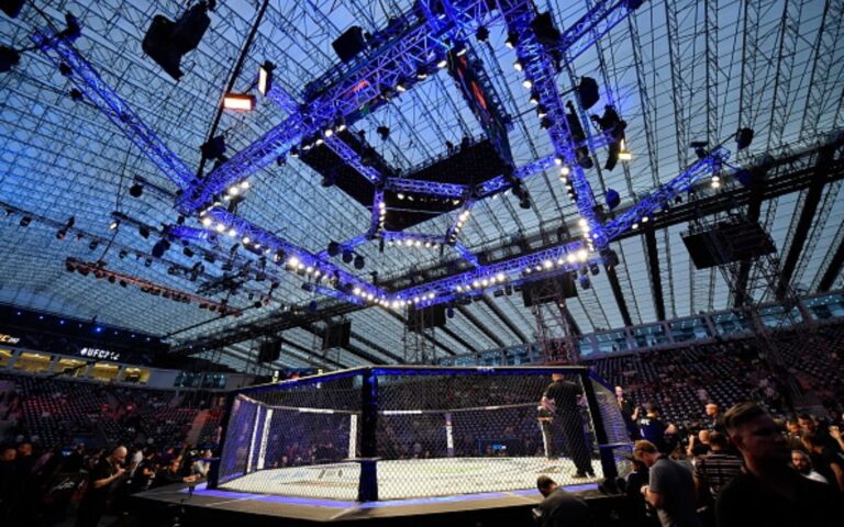 UFC Лондонға оралады: Эдвардс пен Брэди басты жекпе-жекте