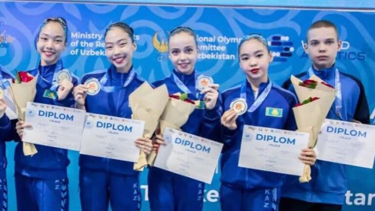 Казахстан завоевал 36 золотых медалей на Открытых Центральноазиатских играх по артистическому плаванию