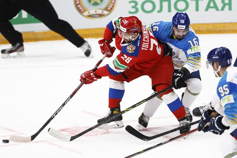 Сборная Казахстана проиграла России на Qazaqstan Hockey Open