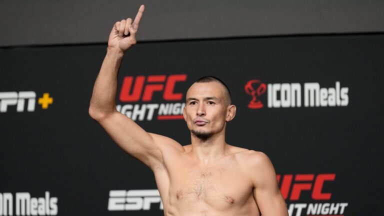 Экс-боец UFC Исмагулов и Сулумов обменялись колкостями перед возможным боем