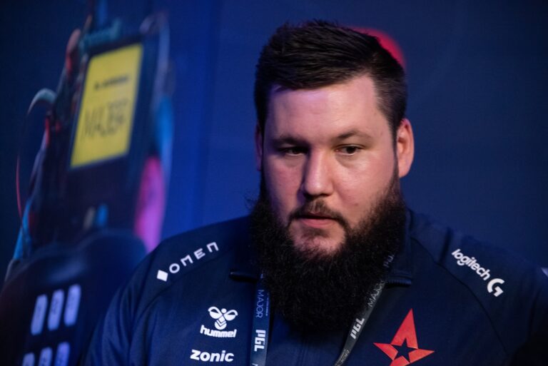 Игрок Vitality оценил потенциал Team Falcons перед финалом BLAST Rivals