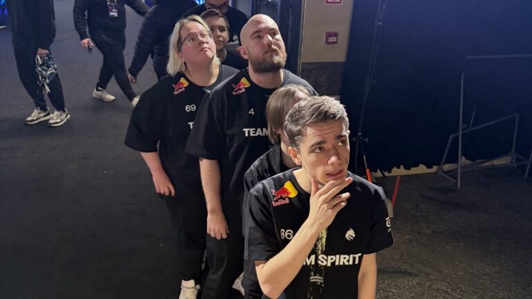 Снайпер Team Spirit прокомментировал победу Vitality в финале BLAST Rivals