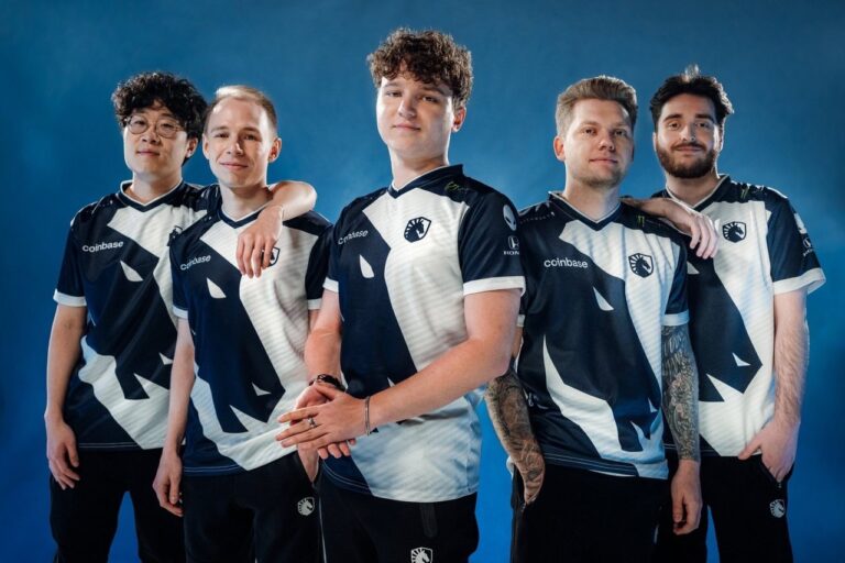 Три игрока Team Liquid сразились против толпы в необычном челлендже Dota 2