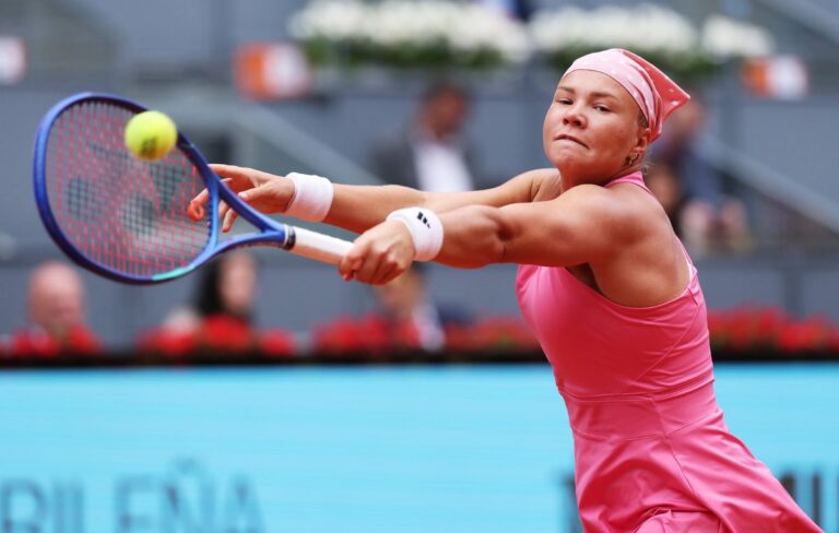 Рыбакина потеряла позицию в рейтинге WTA после турнира в Мадриде