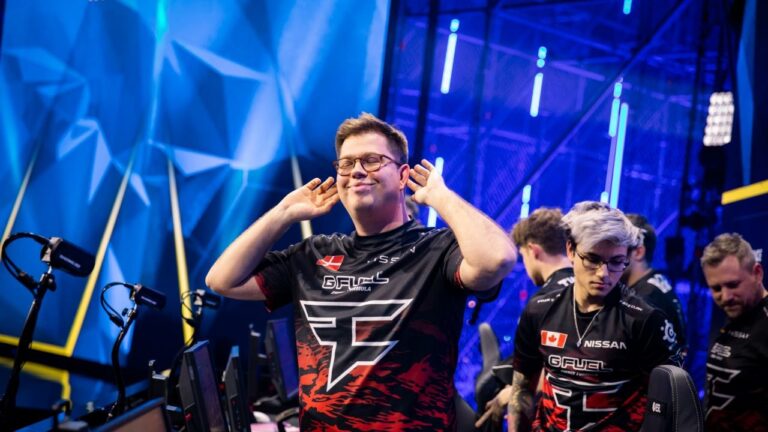 FaZe Clan капитаны мансабындағы ең қиын ауыстыру туралы айтты