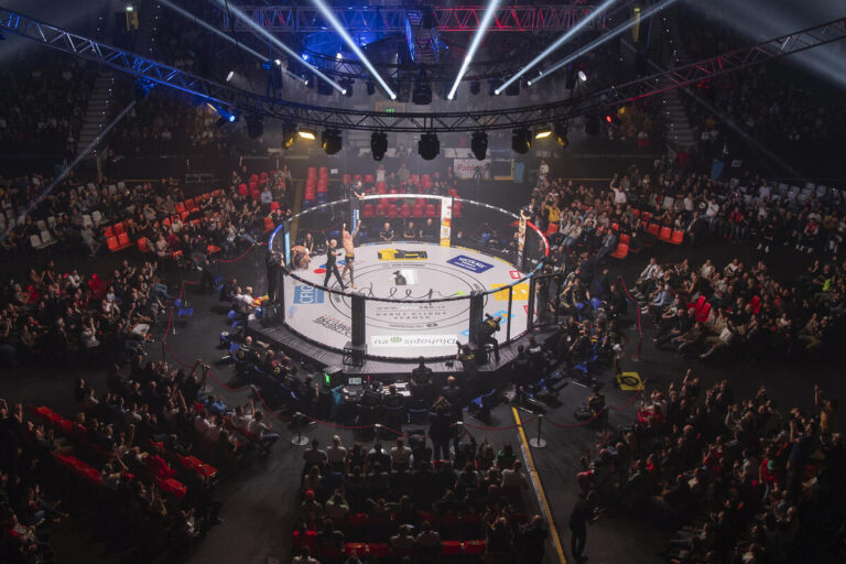 UFC возвращается в Монреаль с двумя титульными боями