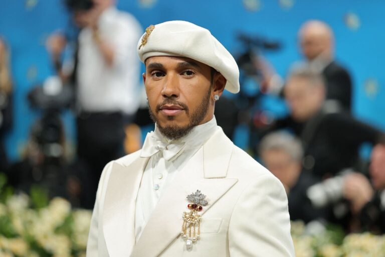 Льюис Хэмилтон Майами Гран-приінен кейін Met Gala төрағасы болды