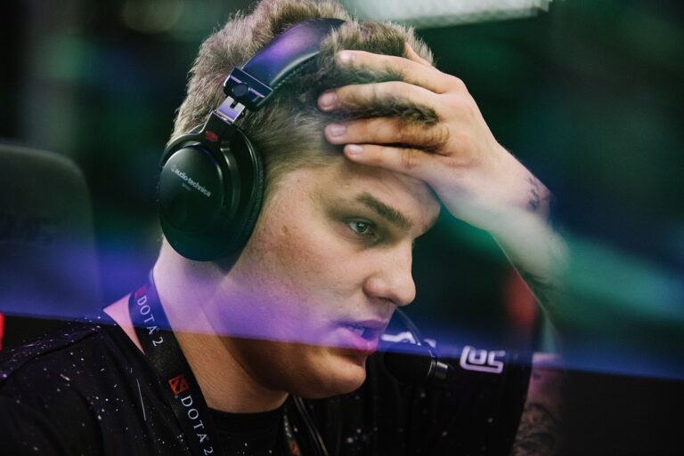 Twitch бұрынғы киберспортшы Iceberg арнасын бұғаттады