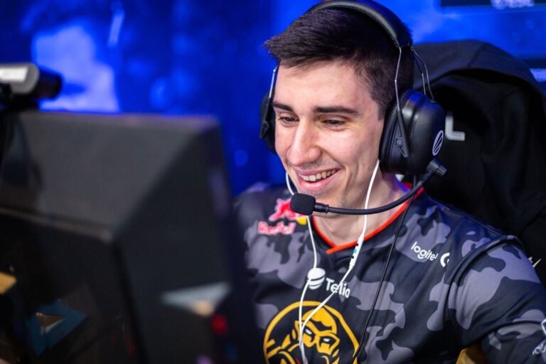 Игрок CS2 Павле Бошкович объявил о скором уходе из Team Falcons