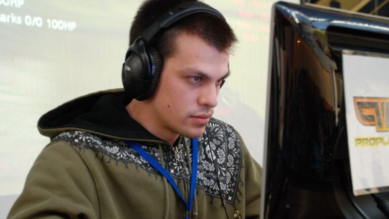 Perfecto стал запасным игроком Team Falcons на турнире в Остине