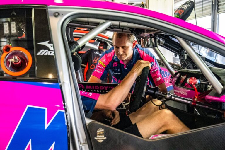 Brad Jones Racing станет второй командой Toyota в Supercars