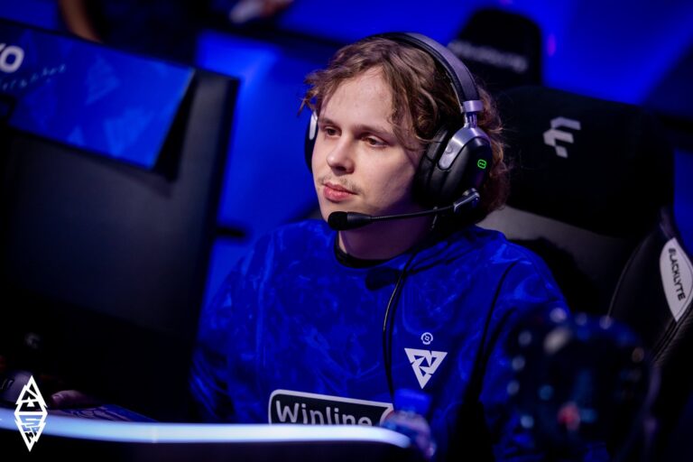 Киберспортсмен dyrachyo впервые за полтора года провел стрим по Dota 2