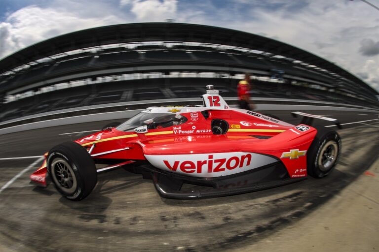 Индианаполистегі IndyCar жаттығуына жаңбыр кедергі келтірді, Палоу үздік уақыт көрсетті