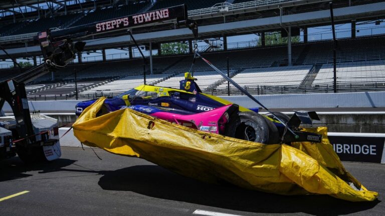 20-летний гонщик IndyCar перевернулся в воздухе во время тренировки Indy 500