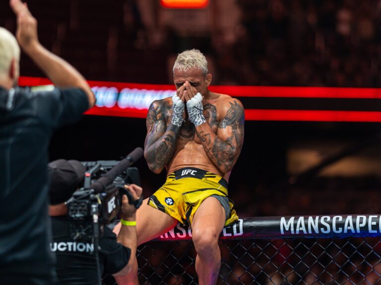 Тренер Оливейры раскрыл план на бой с Топурией за титул UFC