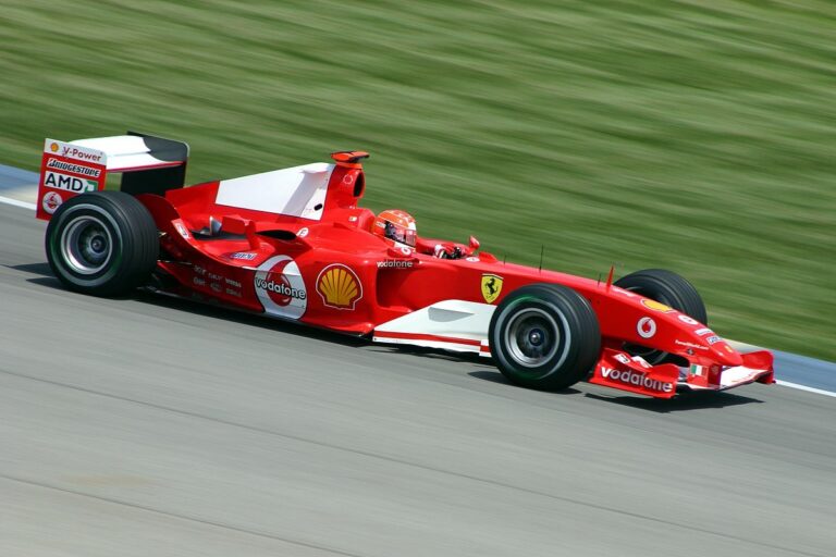 Стелла аңызға айналған Ferrari F2004 туралы әңгімеледі
