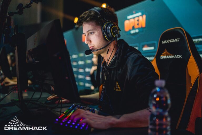 NiP-тің бұрынғы ойыншысы қазіргі CS2-дегі таңғаларлық жалақыларды ашты