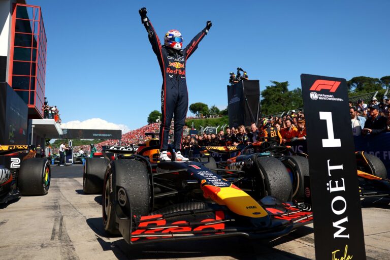 Хорнер Red Bull-дың мерейтойлық жеңісінің шешуші сәтін ашты