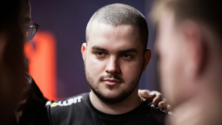 S1mple рассказал о сложностях адаптации в FaZe Clan