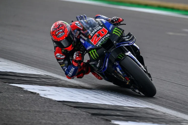Квартараро стартует с поула на Гран-при Великобритании MotoGP