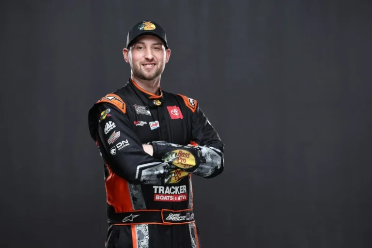 Чейз Брисков Joe Gibbs Racing командасына ауысудың қиындықтары туралы айтты