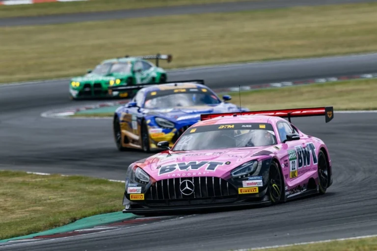 Инцидент между Ауэром и Виттманном на этапе DTM привел к потере очков