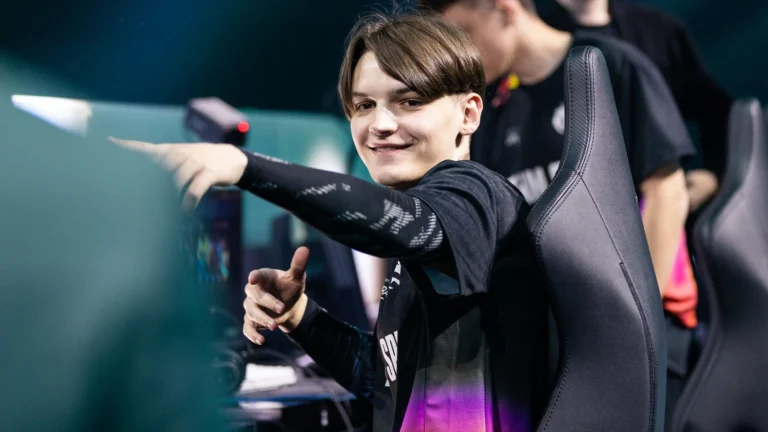 Киберспортсмен Mira рассказал о причинах ухода из Team Spirit