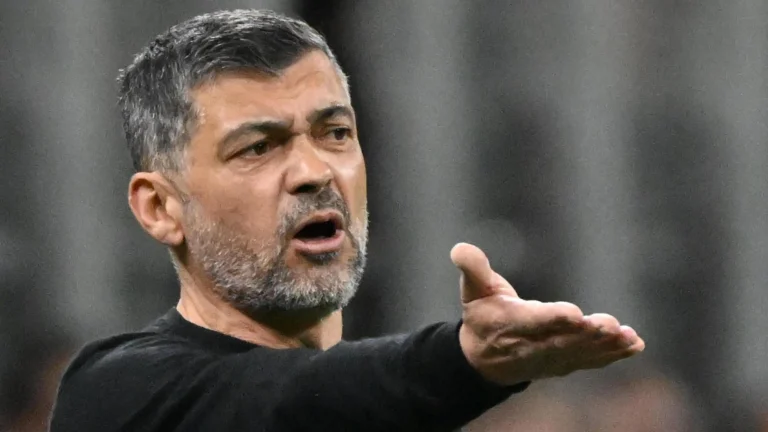 AC Milan уволил Сержиу Консейсау после шести месяцев работы