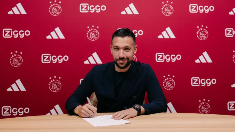 Rangers ведут переговоры с бывшим тренером Ajax о назначении на пост главного тренера