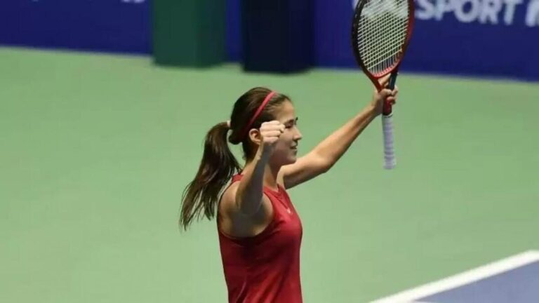 Жибек Куламбаева уверенно вышла в четвертьфинал парного турнира в Сербии