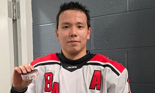 Казахстанец дебютирует в американской хоккейной лиге USHL